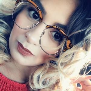 Meet your Posher, Christina